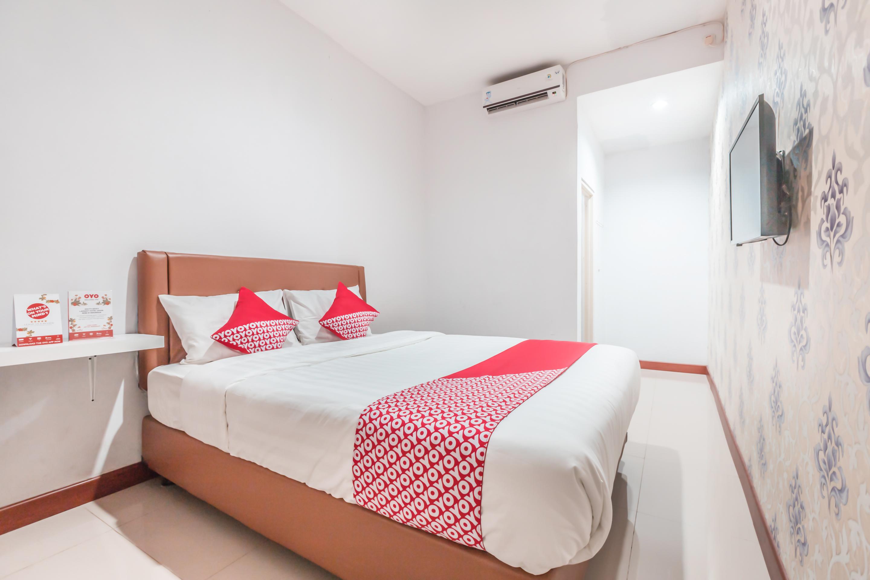 Oyo 1555 Unik Guesthouse Syariah Джакарта Экстерьер фото