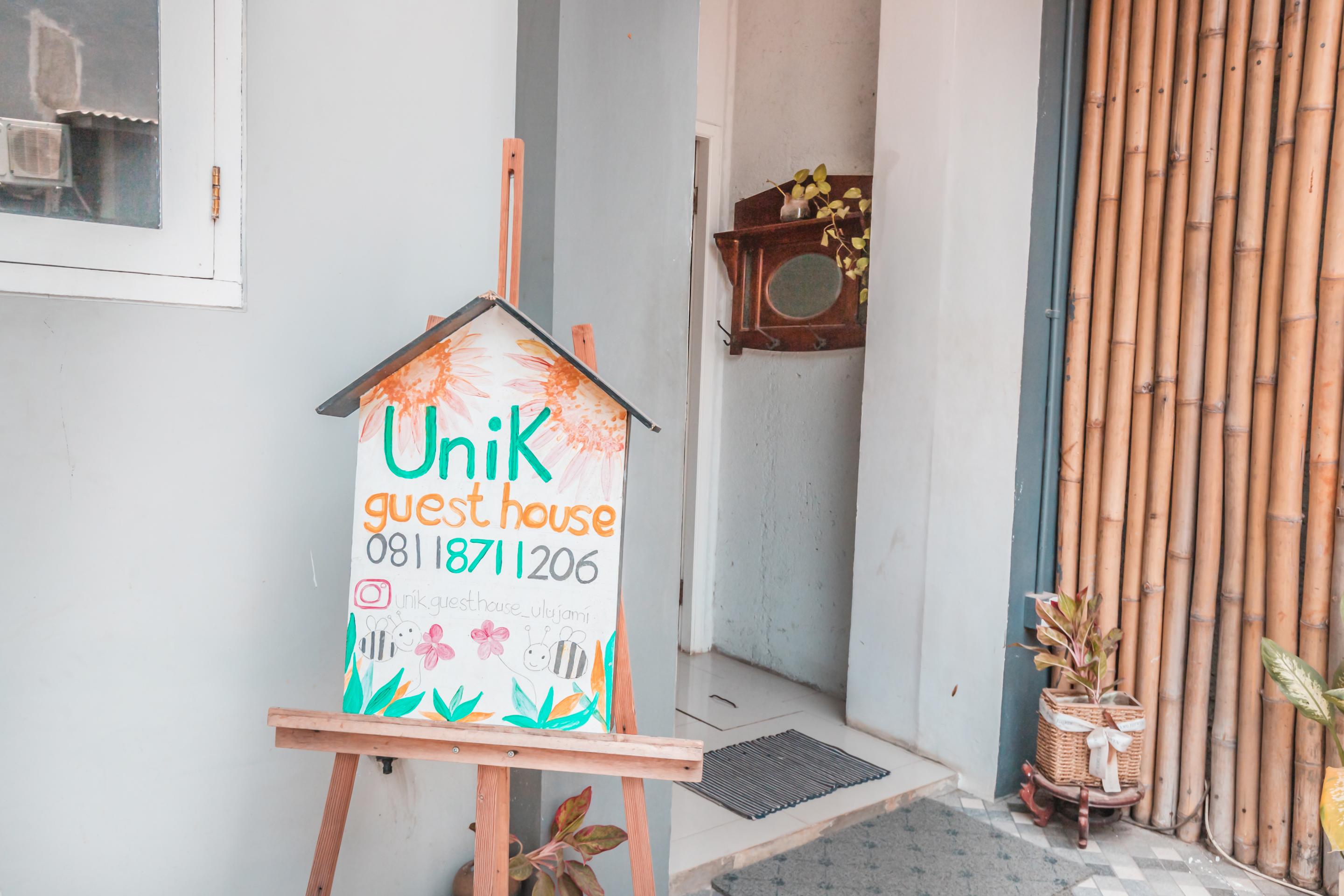Oyo 1555 Unik Guesthouse Syariah Джакарта Экстерьер фото